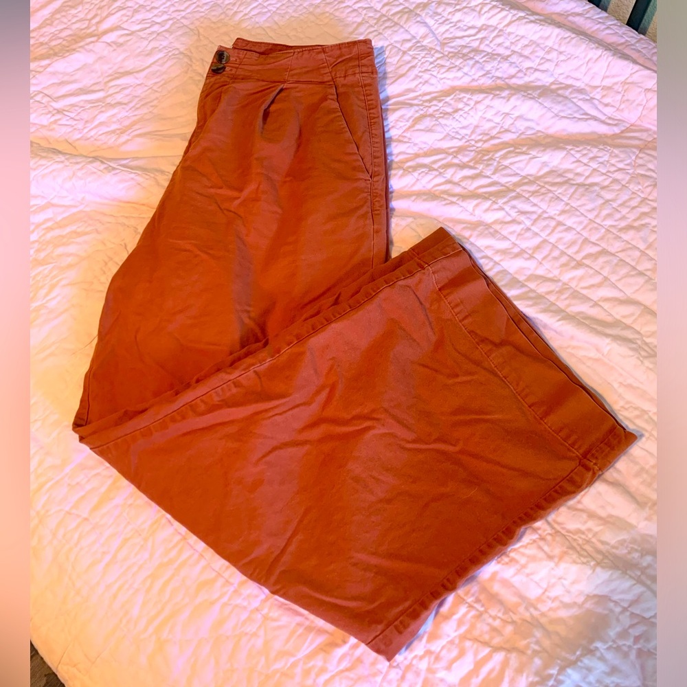 Burnt orange pants in size 14 from a new day with stretchy waistband, pleats